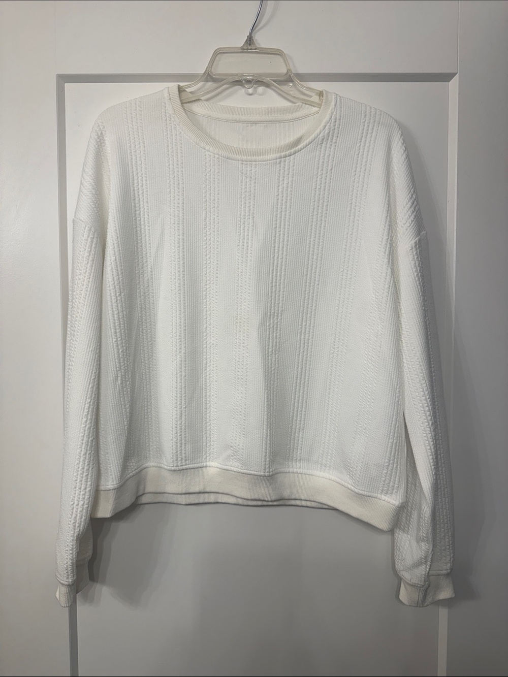 Medium ZYIA White crop